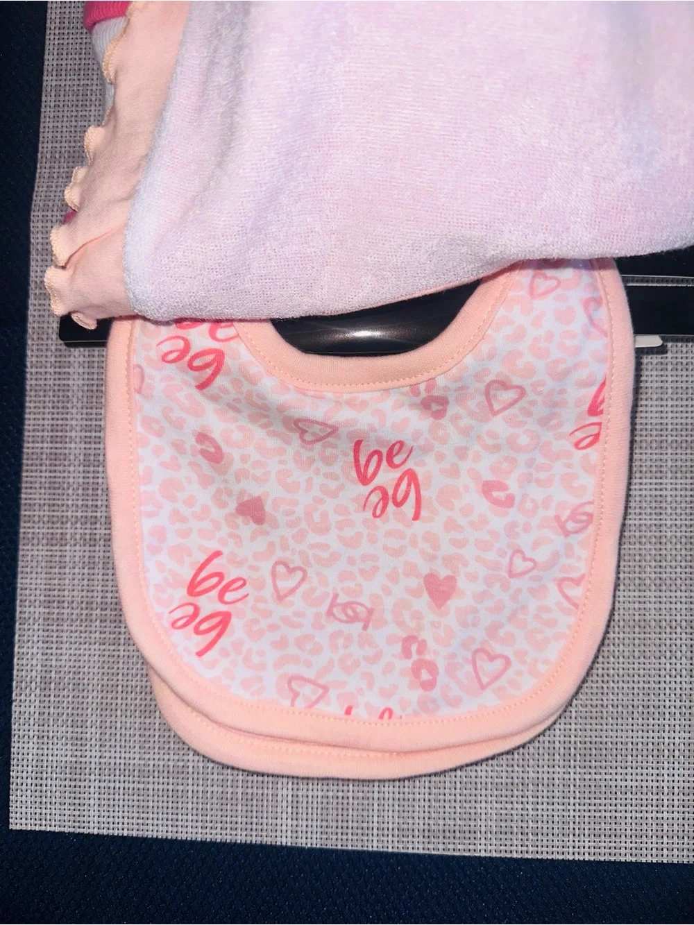New Bebe Baby Bib & Bootie Set